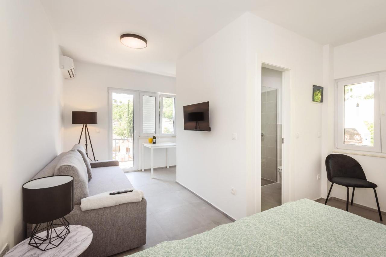 Duboka Family House Grey 아파트 외부 사진